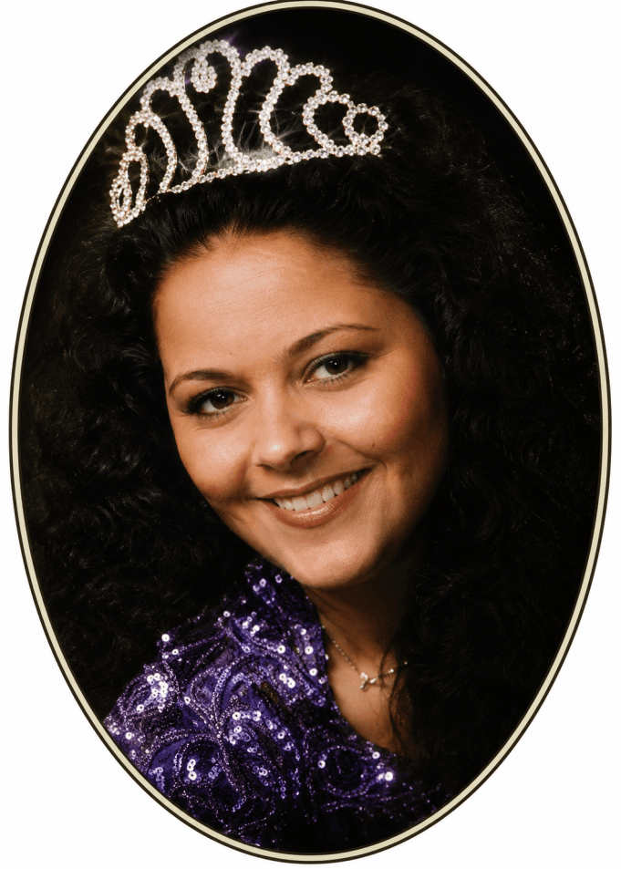 GCF-1995 -Mindy-Mitchell